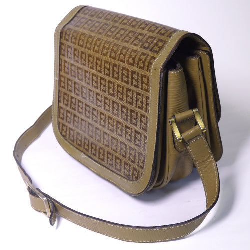 Fendi ズッカ柄 ショルダー(カーキベージュ)