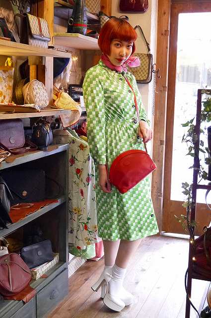 OLD Gucci 半丸ポシェット(総皮・赤)