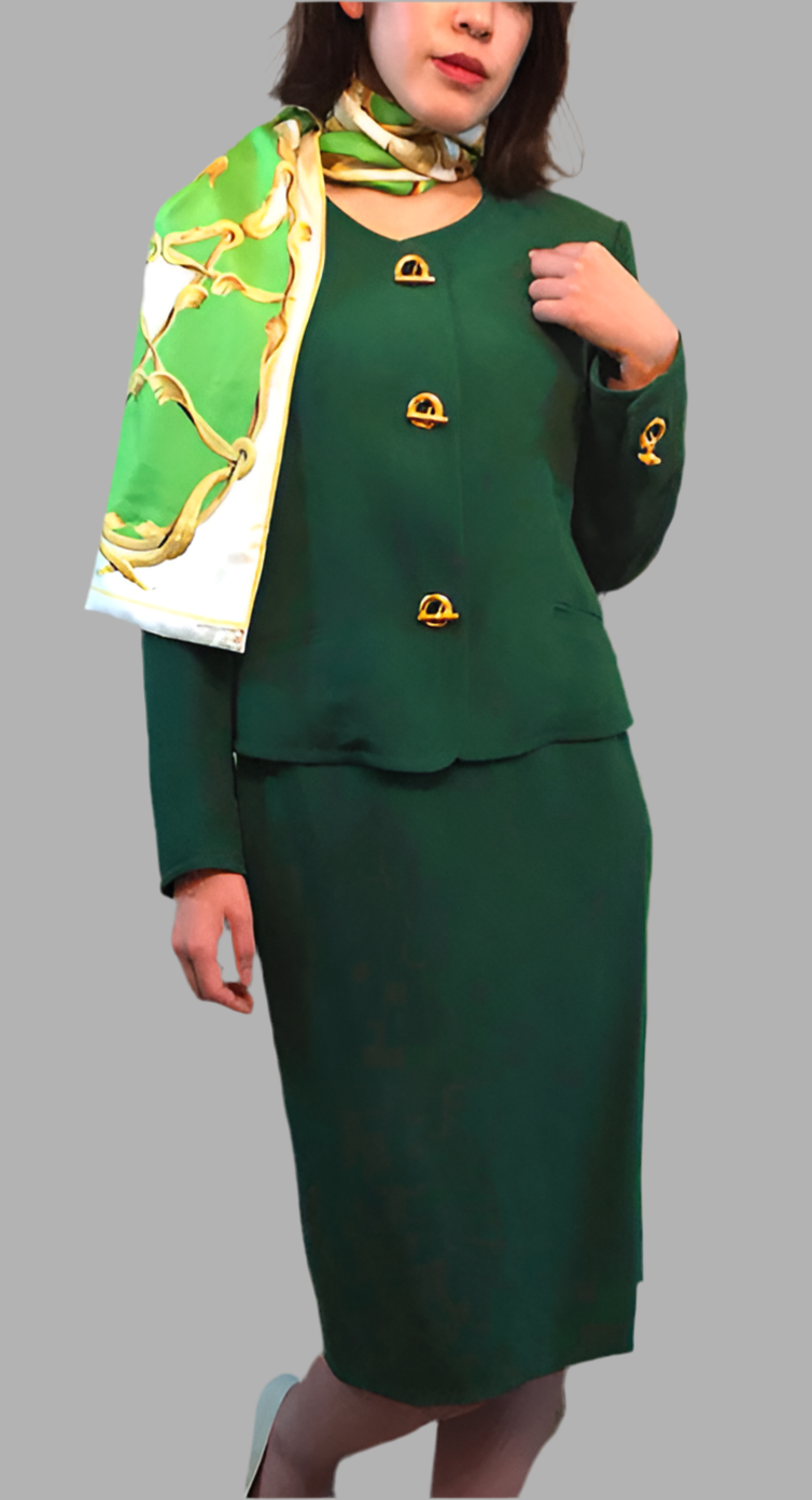 HERMES マンテル留具スカートスーツ(緑)