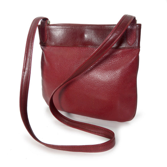 Cartier 薄型スクエア斜めがけショルダー(ボルドー)