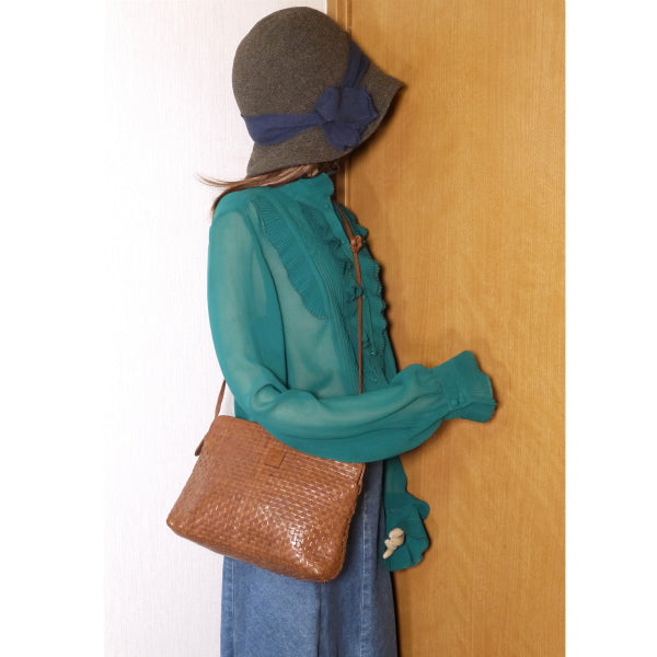 OLD Fendi 編み込みレザーショルダー(茶)