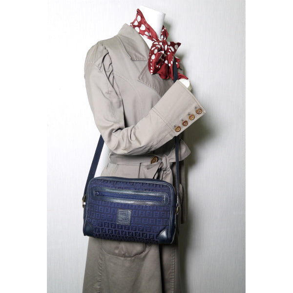 Fendi ズッキーノ柄ジャガード斜めがけショルダー(紺)