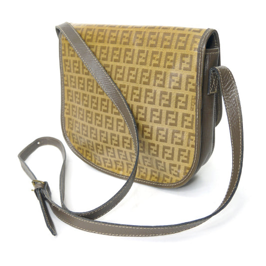 Fendi ズッキーノ柄フリンジ付半円ショルダー(茶)