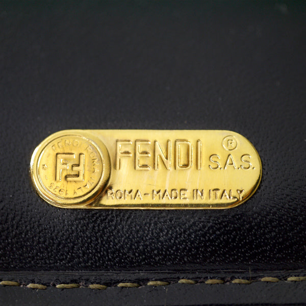 Fendi ペカン柄がま口 ミドル財布(黒)