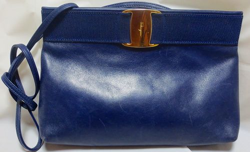 Salvatore Ferragamo<訳アリ>ヴィンテージ斜めがけ(青)