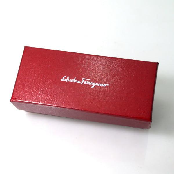 Salvatore Ferragamo ガンチーニ金具ストーンバレッタ(赤/箱付き)