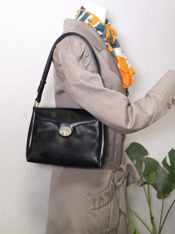 OLD Gucci ゴールドクレスト2Wayバッグ(黒)