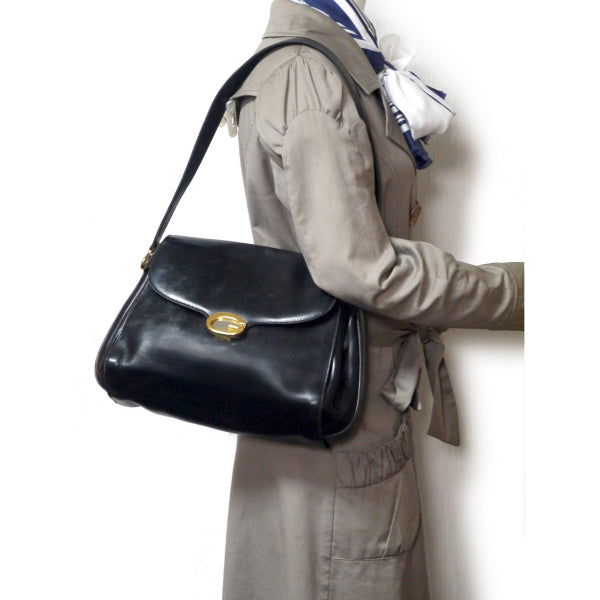 OLD Gucci 総革G金具ワンショルダー(黒)