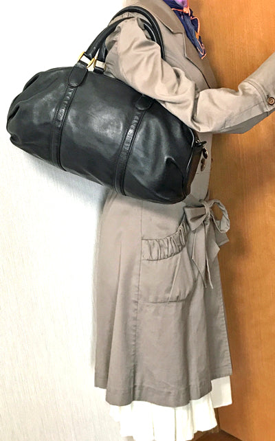 OLD Gucci 総革半円シンプルボストン(黒)