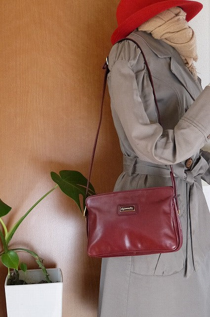 GIVENCHY レザーショルダー(ボルドー)