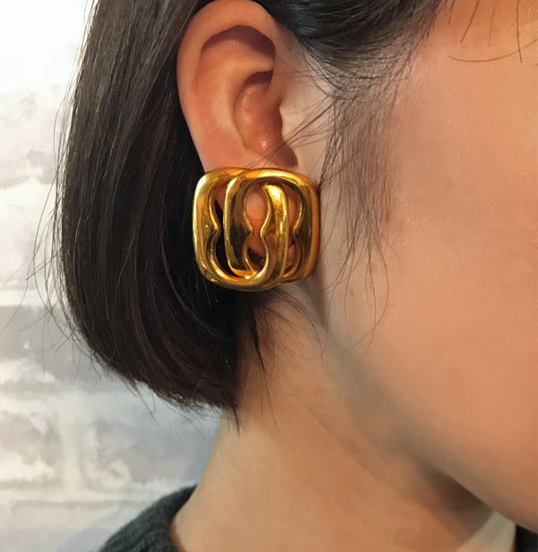 GUCCI 92年製 大ぶりイヤリング(ゴールド)