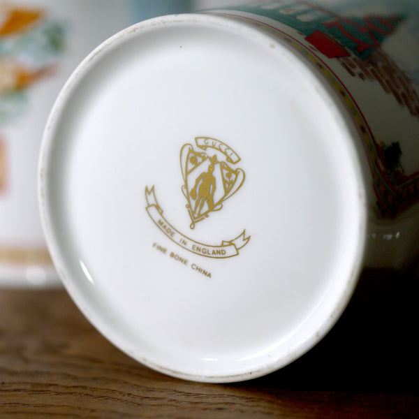 OLD GUCCI クリスマスデザイン ペアマグカップ(白)