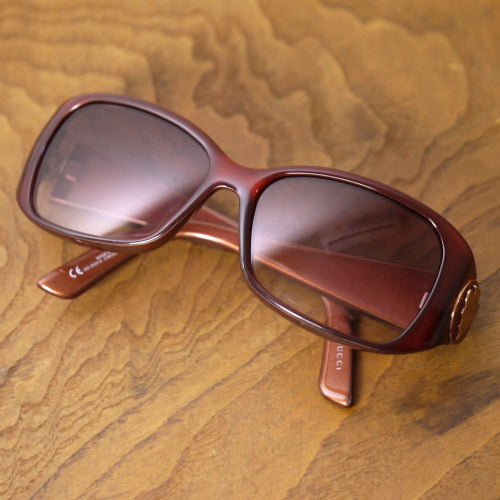 OLD Gucci クレストモチーフサングラス(バーガンディ)