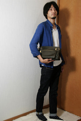 OLD Gucci 総革セカンドバッグ(カーキ)