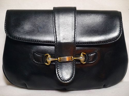 OLD Gucci レア!半円総皮セカンドポーチ(黒)