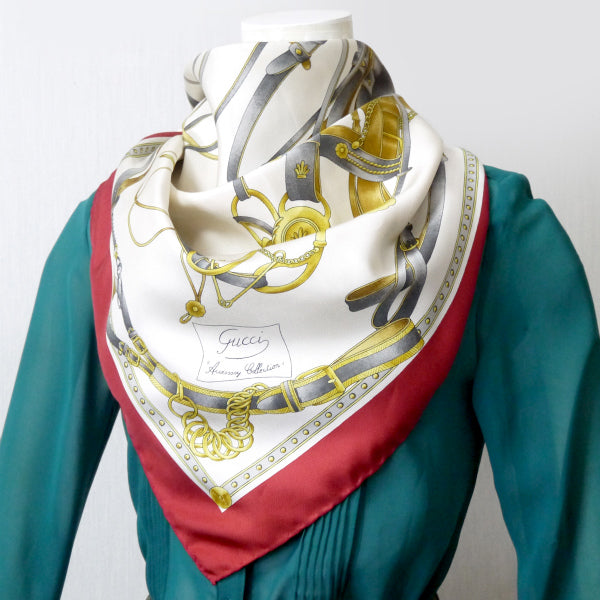 OLD Gucci アクセコ "la BRIDE"大判シルクスカーフ(赤系)