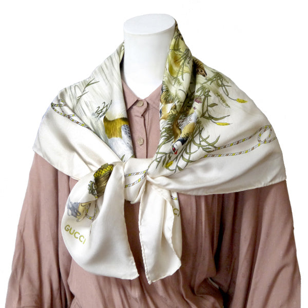 OLD Gucci キジ・鴨柄 大判シルクスカーフ(白系)