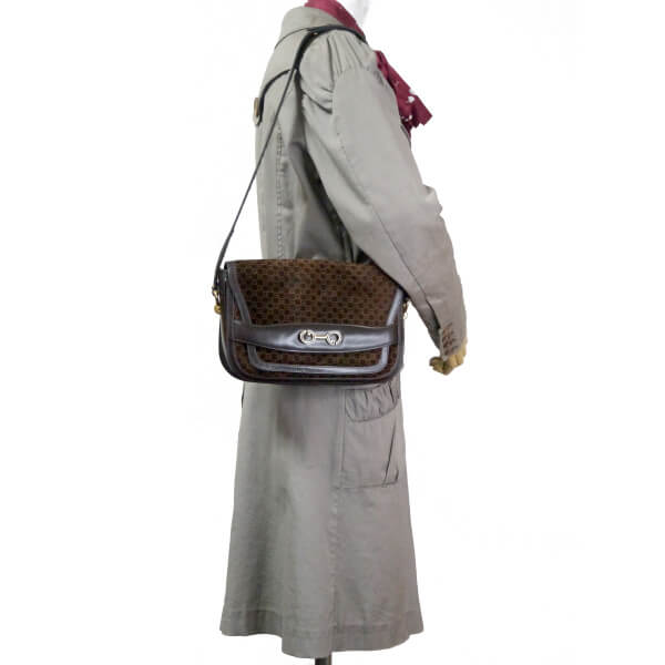 OLD Gucci スクエアGGスエードG金具ショルダー(濃茶)