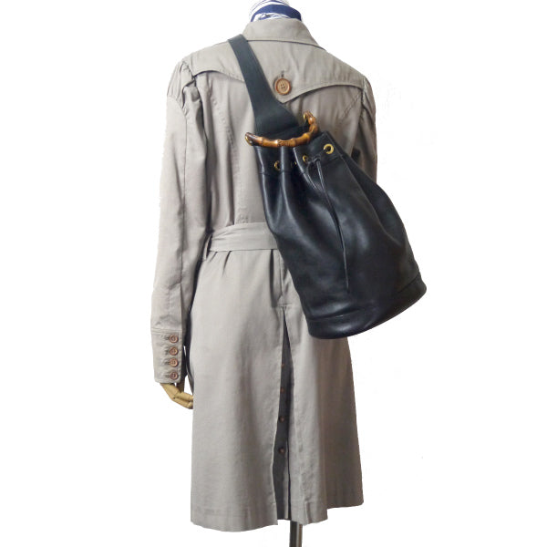 OLD Gucci バンブーレザー巾着ワンショルダーリュック(黒)