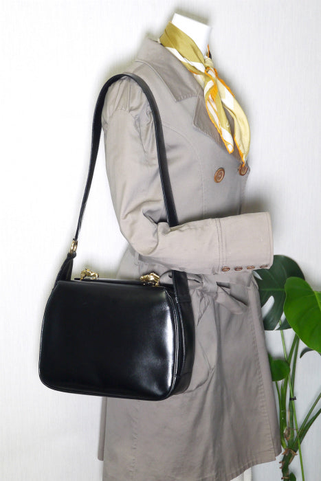 OLD Gucci 総革ゴールド馬留め具ショルダー(黒)