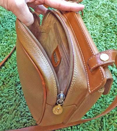 OLD Gucci<訳あり>総皮ポシェット(キャメル)