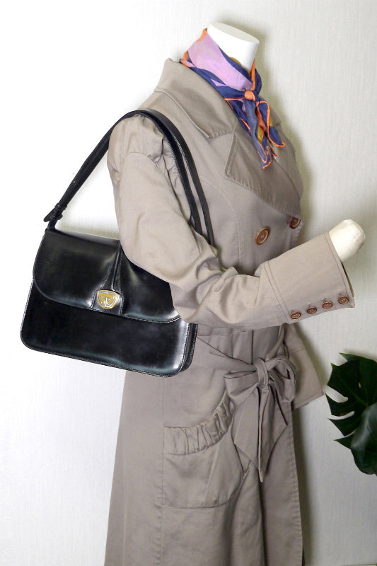 OLD Gucci 2WAYターンロック総革ショルダー (黒)