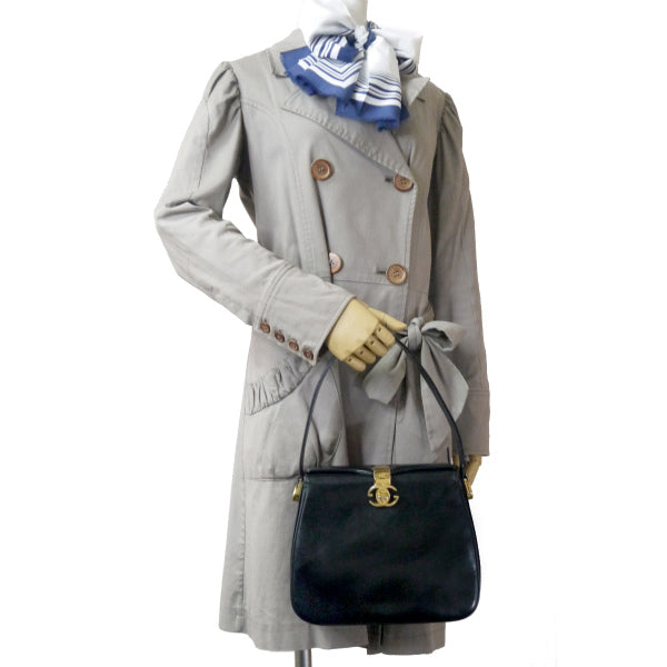 OLD Gucci ロゴ金具ターンロックレザーハンドバッグ(黒)