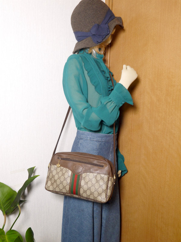 OLD Gucci シェリーライン横長ショルダ−(茶)