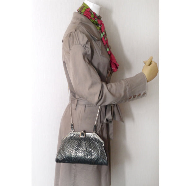 OLD Gucci レア!パイソンがま口チェーンバッグ(黒)