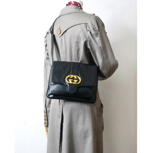 OLD Gucci 総革ビッグGG金具スクエアショルダー(黒)