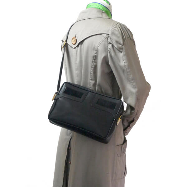 OLD Gucci スクエア総革スエードラインショルダ−(黒)