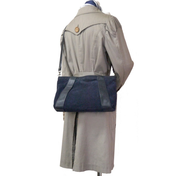 OLD Gucci ロゴパンチングデザイン スエードショルダー(紺)