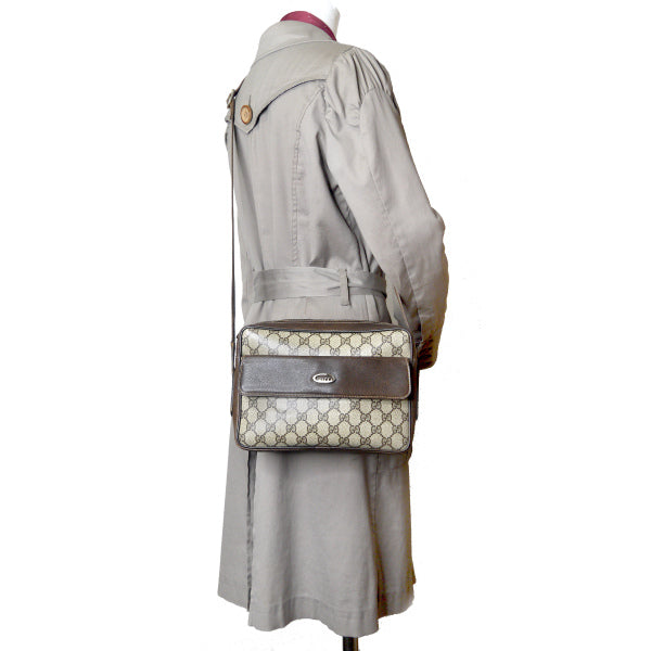 OLD Gucci 70s筆記体ロゴスクエアショルダー(茶)