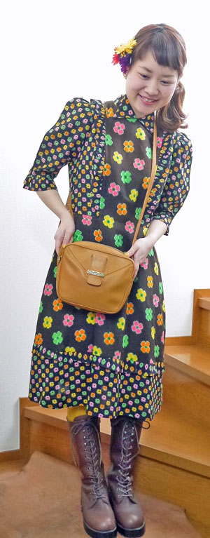 OLD Gucci レトロ黄色ポシェット