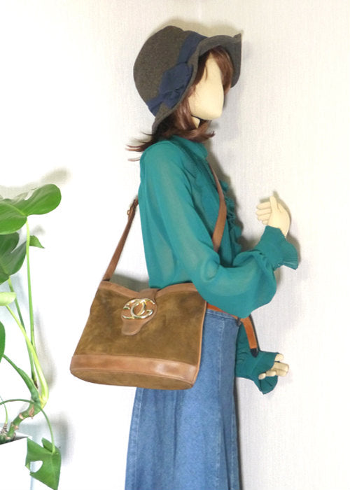 OLD Gucci バケツ型G金具ショルダー(キャメル・スエード)