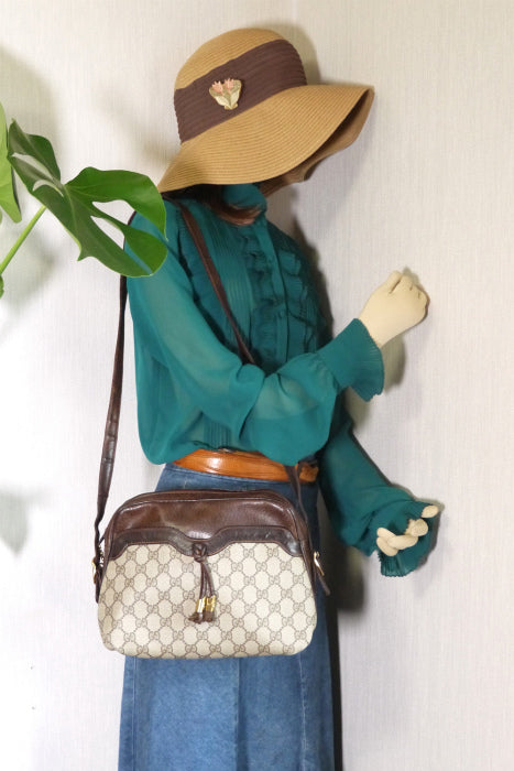 OLD Gucci フリンジ付きGGショルダー