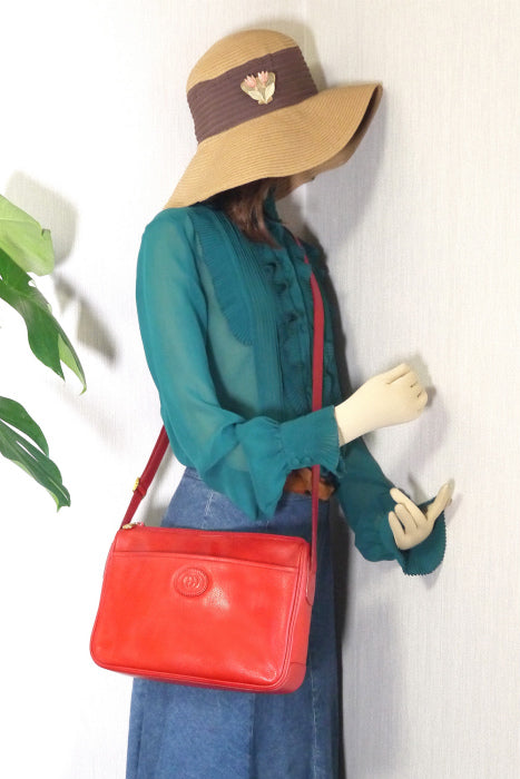 OLD GUCCI 赤 総皮 斜めがけショルダー