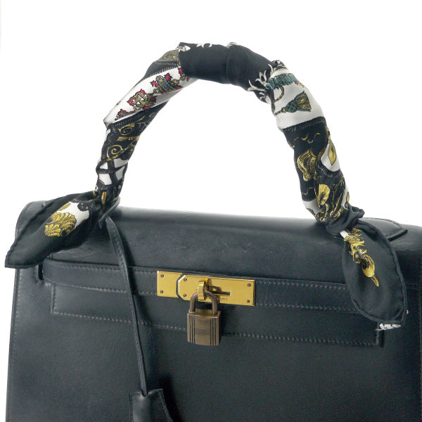 HERMES ミニカレ スカーフLVDOVICVS MAGNVS(黒系/白い馬に跨ったルイ14世 )