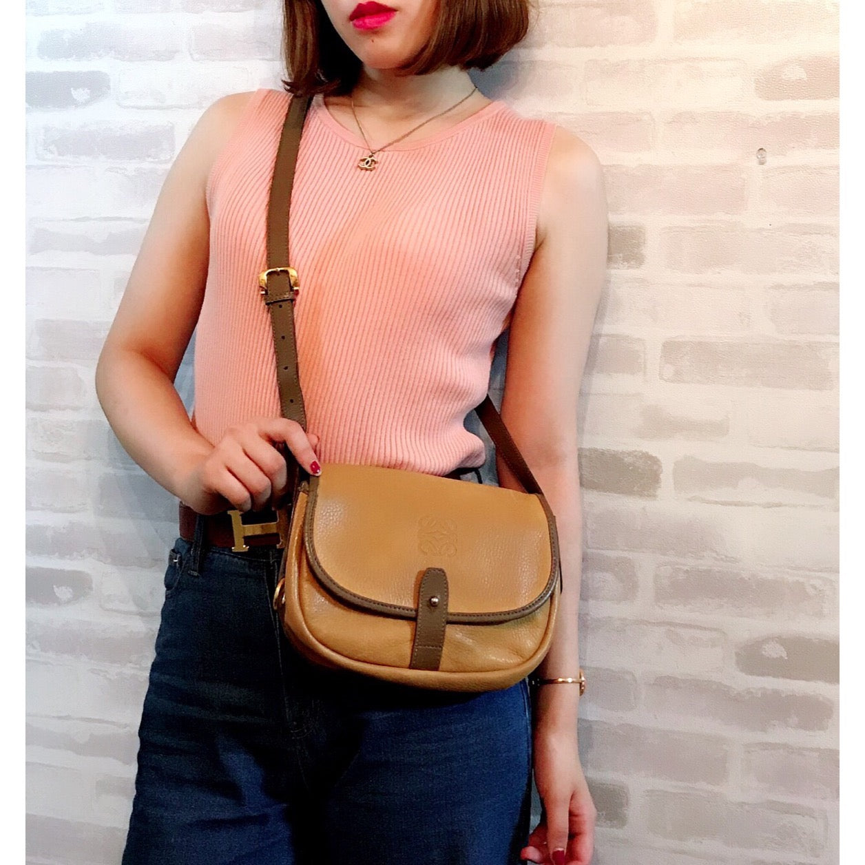 LOEWE アナグラムロゴ レザーショルダー(黄)