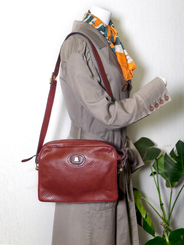 Lanvin 総革パンチングショルダーバッグ(赤)