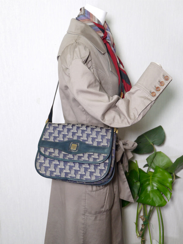 Lanvin ロゴグラム アコーディオンショルダー(ジャガード/紺)