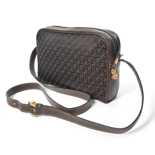 LOEWE ロゴグラム斜めがけショルダー(茶)