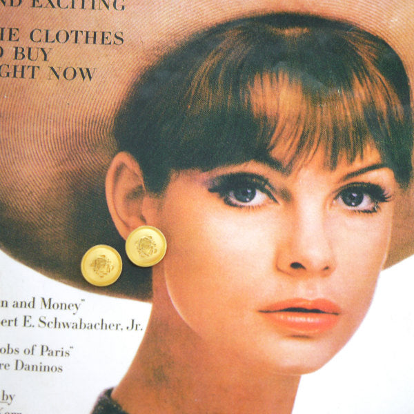 LOEWE アナグラムロゴ ラウンドイヤリング(ゴールド)