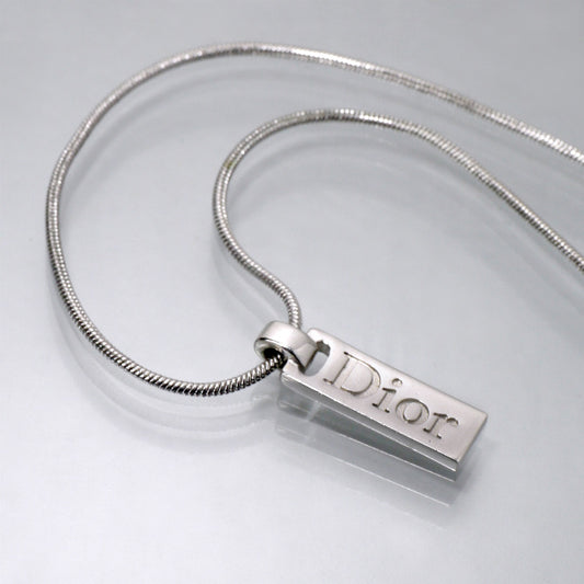 C.Dior ロゴプレートスネークチェーンネックレス(シルバー)