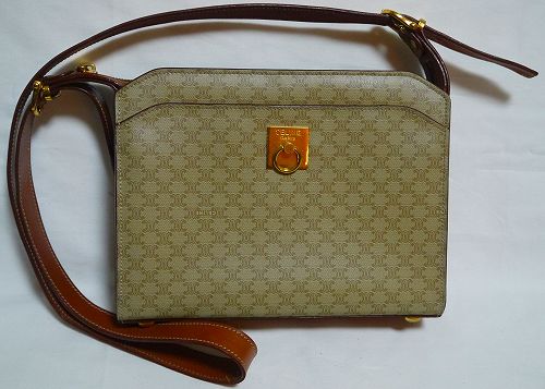 Old Celine(マカダム柄)キャメル斜めがけ