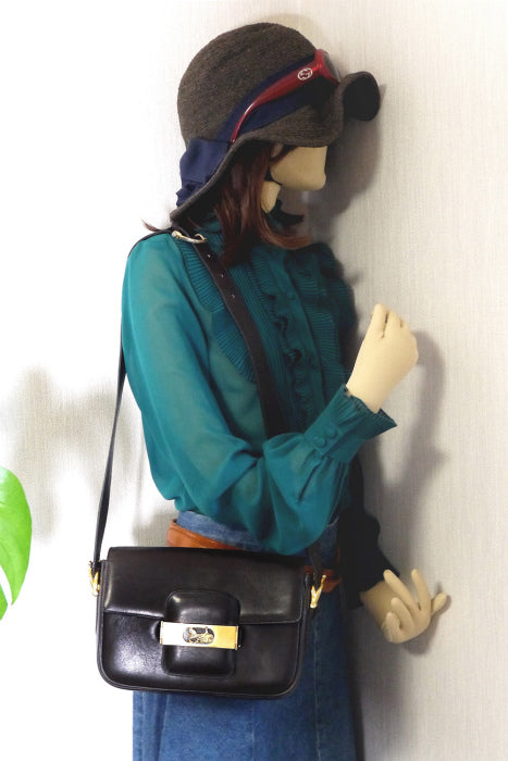 Old Celine 馬車金具ショルダー(茶・総皮)