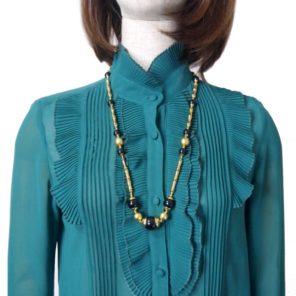 Pierre cardin ブラックストーン vintageネックレス(ゴールド)