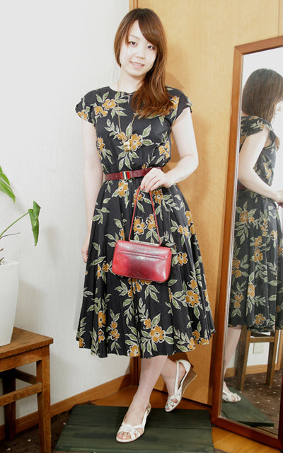 Roberta ワインレッド皮ベルト