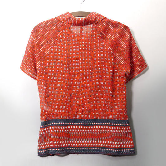 Roberta ベルト編み込み柄 半袖ブラウス(赤系)