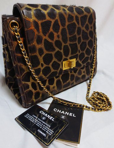 CHANELキリン柄ハラコWチェーンショルダー